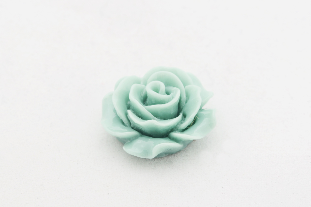 Rose aus Kunstharz Pastellgrün, 20mm – Bild 2