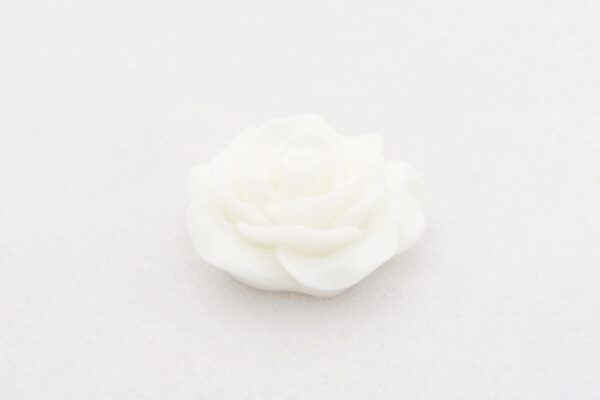 Rose aus Kunstharz Weiß, 20mm – Bild 2