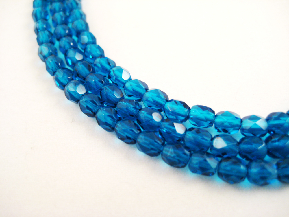 Glasperlen 4mm Blau transparent – Bild 2