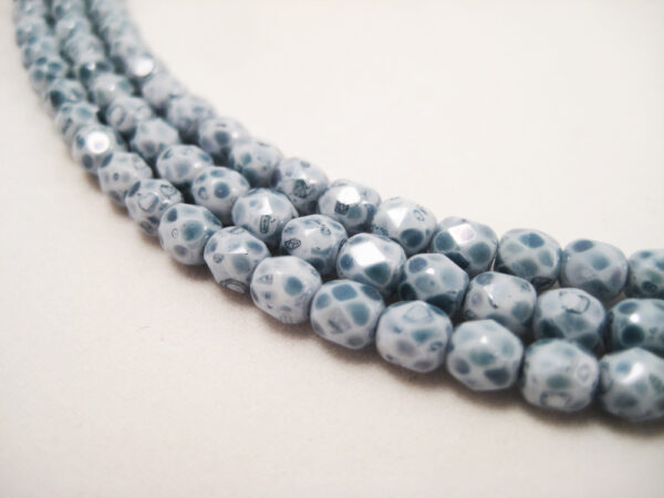 Glasperlen 4mm Blau marmoriert