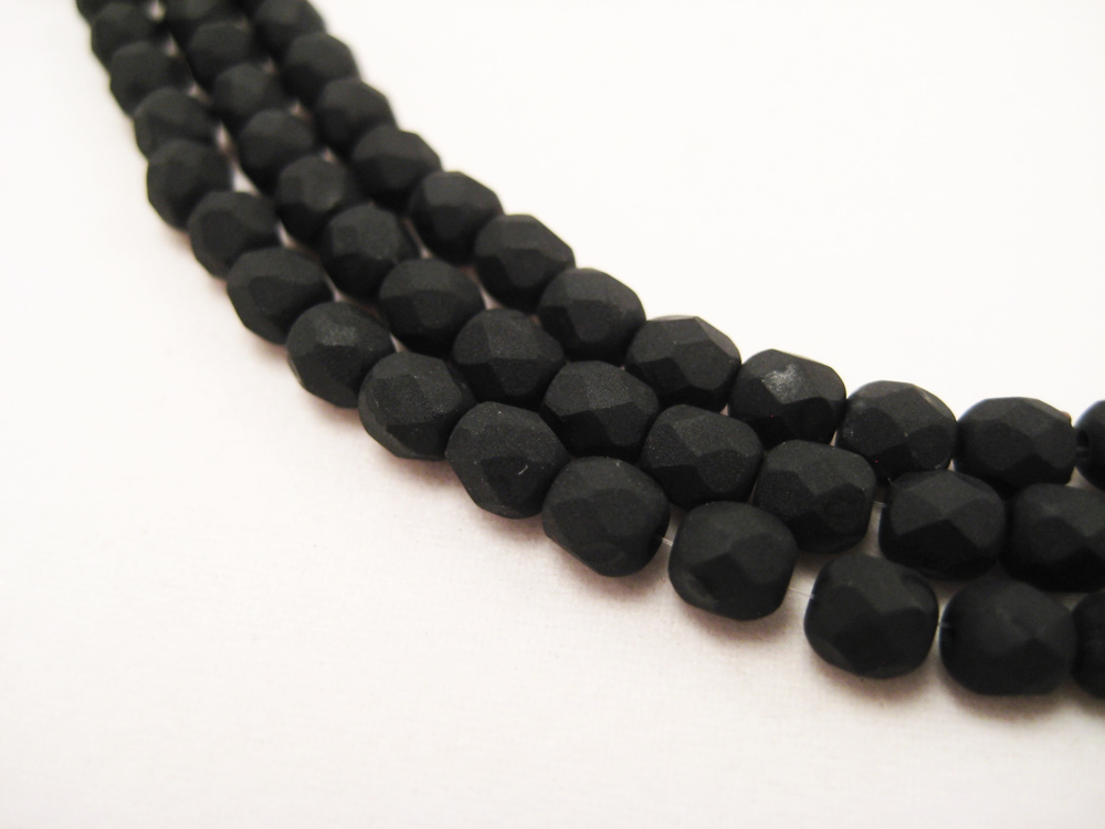 Glasperlen 4mm Schwarz Matt – Bild 2