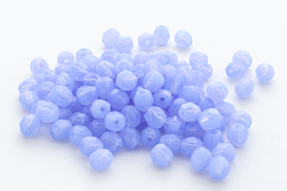 Glasperlen 4mm Himmelblau