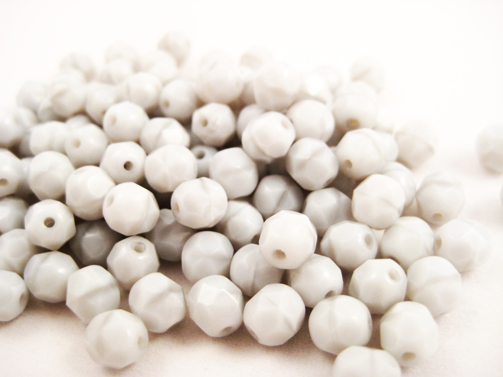 Glasperlen 6mm Hellgrau