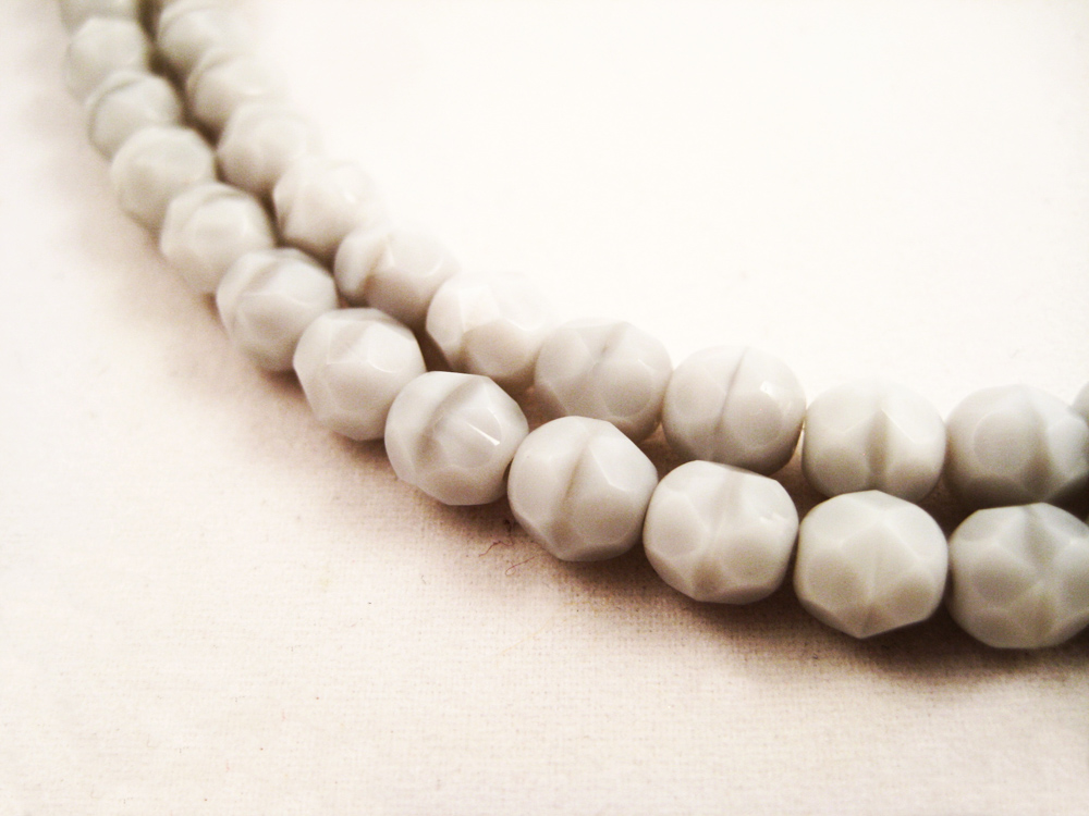 Glasperlen 6mm Hellgrau – Bild 2