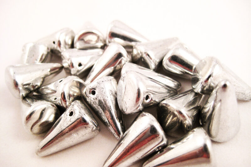 Glasperlen Spikes Silber 12x18mm